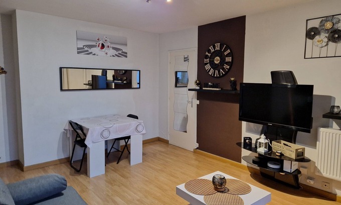 Val de Brie Apartamento | Charmant 2 Pièces Proche Paris