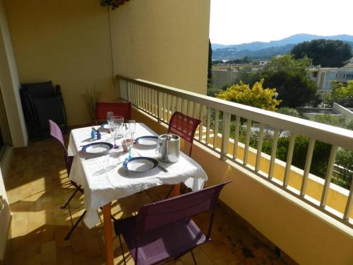 La Faviere Apartamento | Charmant appart T2 avec terrasse, proche plage et commerces, garage privé, Bormes-les-Mimosas - FR-1-251-755