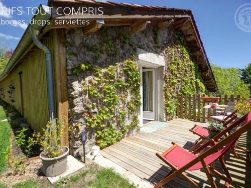 Saint-Priest-la-Prugne Apartamento | Charmant studio en pleine nature, animaux admis - FR-1-496-224