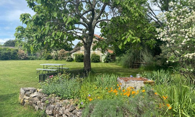 Saint-Ciers-sur-Gironde Casa | Charmante longère girondine