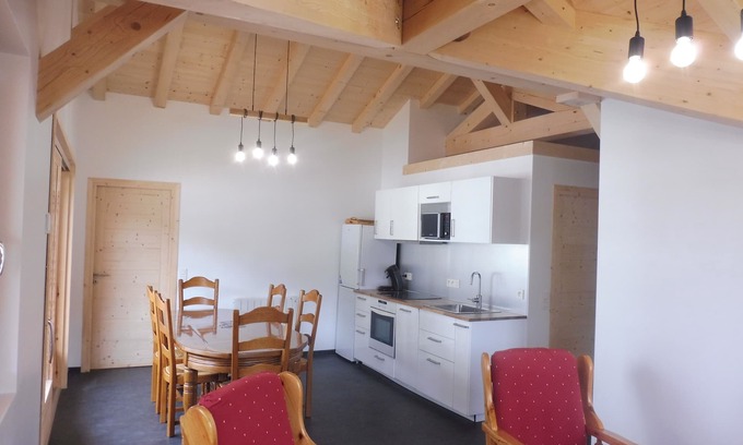 Les Contamines-Montjoie Apartamento | Encantador apartamento en chalet en el centro del pueblo, 3 habitaciones (5 / 6pers)