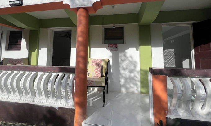 Port Antonio Apartamento | Charming 1-bedroom apartment with AC, WiFi in enchanting Port Antonio