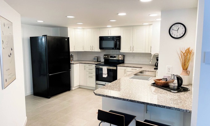 Independence Apartamento | Charming 1-bedroom Lakefront Oasis on Independence