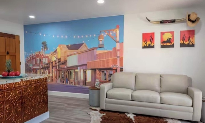 Scottsdale Highlands Estates Condominio | Charming 1-bedroom western themed condo in marvelous Old Town Scottsdale