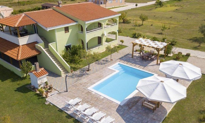 Ljubac Apartamento | Encantador apartamento de 2 dormitorios