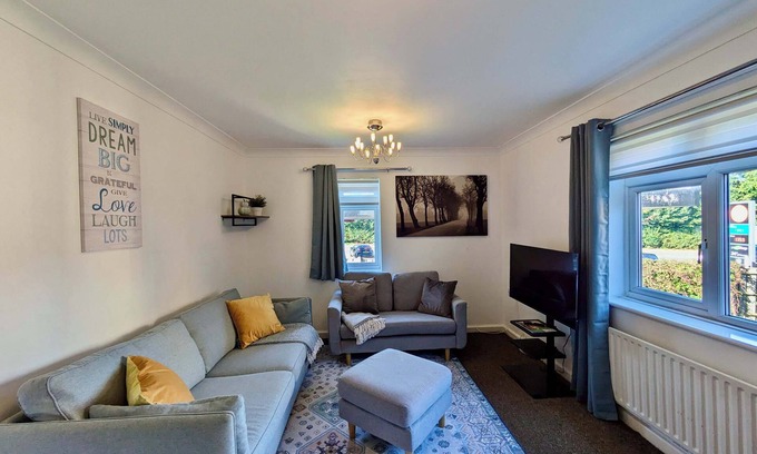 Bromley Common and Keston Apartamento | Charming 2-Bedroom Flat in Greater London