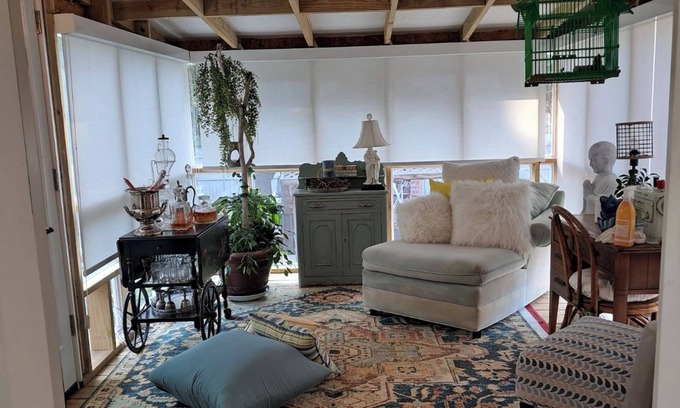 Corbin Casa | Charming 2-bedroom house in Fredericksburg with WiFi, AC