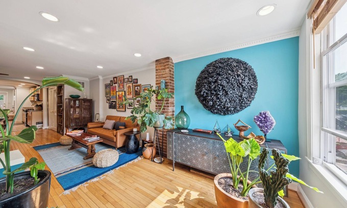 Shaw Casa | Charming 2-bedroom Bungalow near Center D.C.