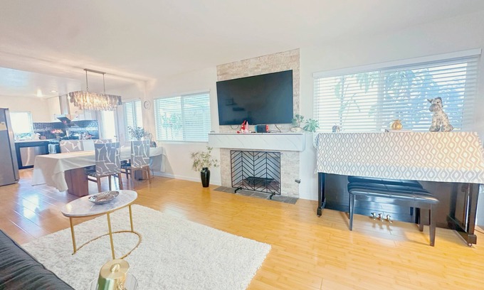 Fullerton Casa | Charming 2-bedroom bungalow in fabulous Fullerton
