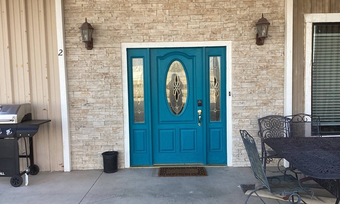 Hobbs Casa | Charming 2-bedroom building in Hobbs with WiFi and AC