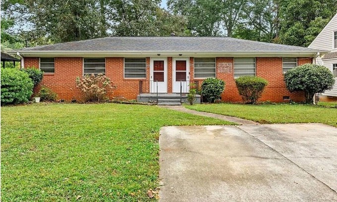 Decatur Heights Apartamento | Charming 2-bedroom Duplex Apt in City of Decatur