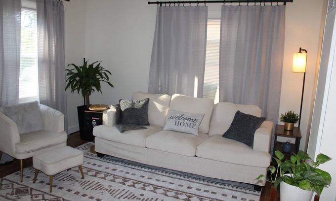 Charlotte Casa | Charming 2-bedroom home filled with lovely natural light on a quiet street
