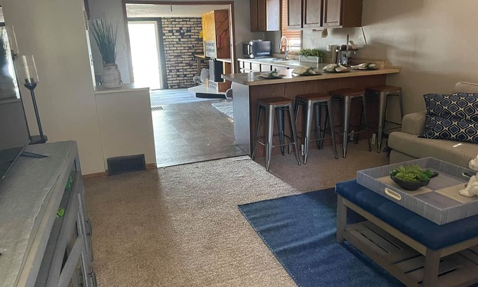 La Crosse Casa | Charming 2-bedroom house on the Bay