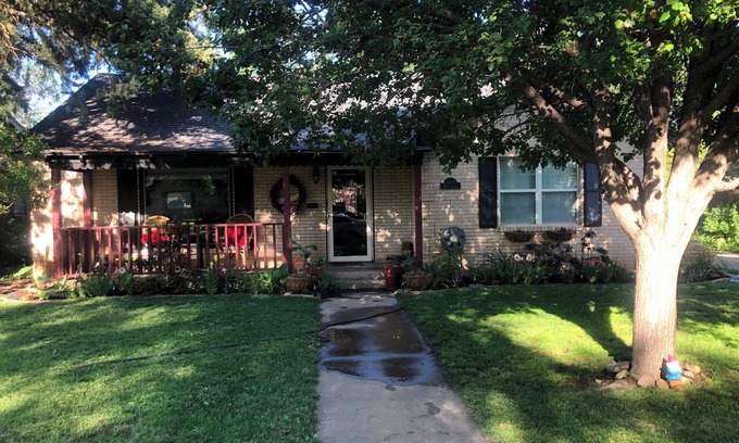Amarillo Casa | Charming 2-bedroom home in fabulous Amarillo with WiFi, and a Coffee Bar!