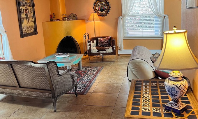 Historic Eastside Casa | Charming 2-bedroom house in lovely Santa Fe/walk to plaza
