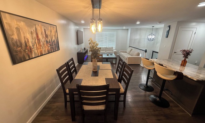 Toledo Casa | Charming 2-bedroom house in delightful Toledo Ohio