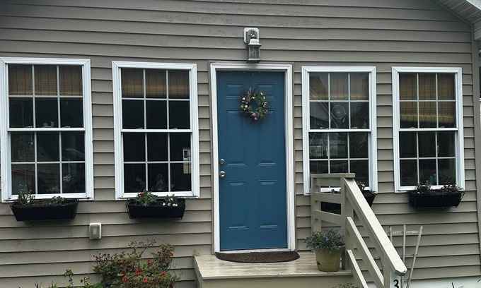 North Beach Cabaña | Charming 2-bedroom 1 bath cottage with AC, WiFi in peaceful North Beach, Md.