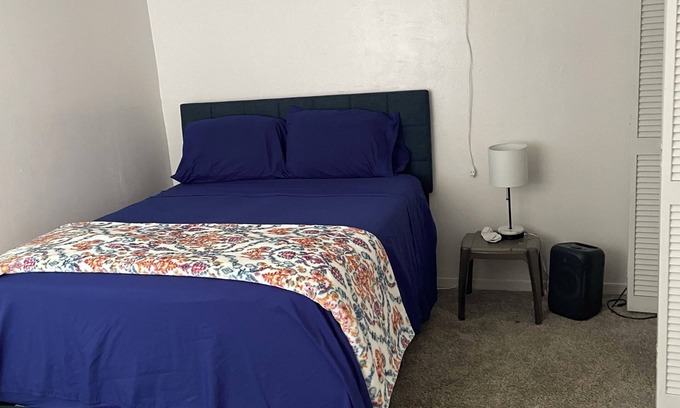 Port Orange Casa | Charming 2-bedroom townhome with WiFi, AC in peaceful Port Orange.