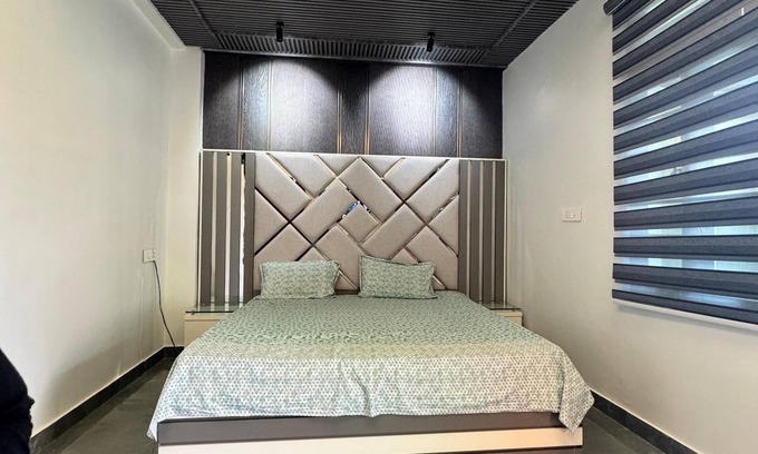 Sikandra Villa | Charming 2-bedroom villa with WiFi, fitness room in delightful Agra