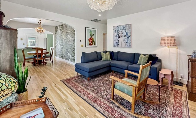 North End Cabina | Hyde Park Cottage .