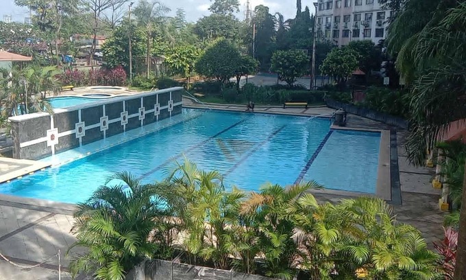 Cainta Condominio | Charming 2BR Condo in Cambridge With Wifi, Smart TV