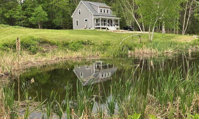Castine Casa | Charming 3-bed home in Castine, Me. Modern coastal country design