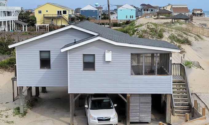 South Nags Head Cabaña | Charming 3-Bedroom Beachfront Cottage on the Outer Banks