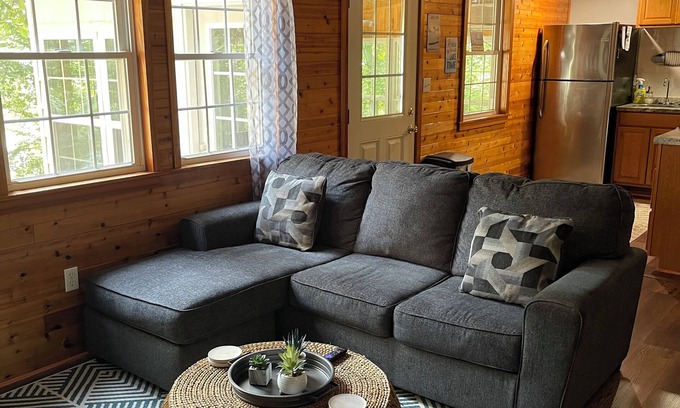 Se Ree Casa | Charming 3-bedroom house with AC and WiFi in fantastic McDaniels