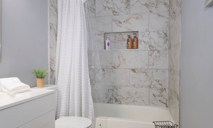 Florence Casa | Charming 3-bedroom house with AC, WiFi in lovely Florence