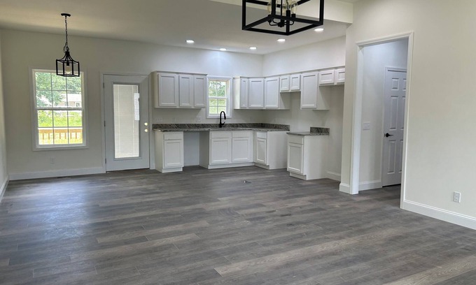 Arthur Casa | Charming 3-bedroom house with WiFi and AC in fabulous Tazewell