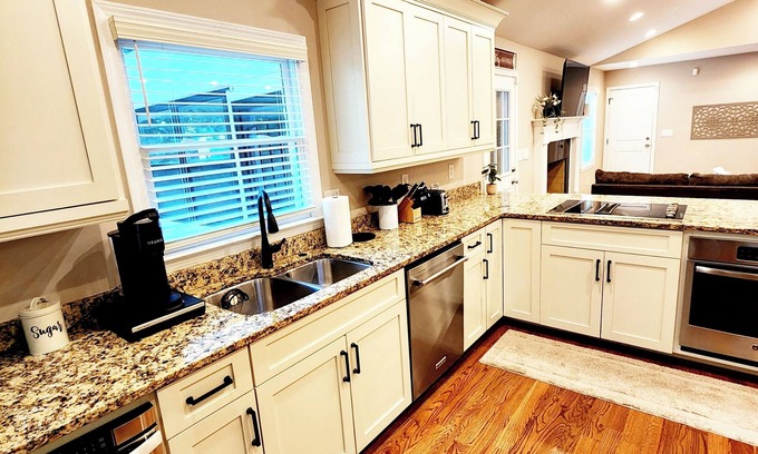 Tucker Casa | Charming 3-bedroom house in welcoming Tucker