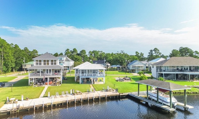 Kiln Casa | Charming 3BR River House w/ Private Dock