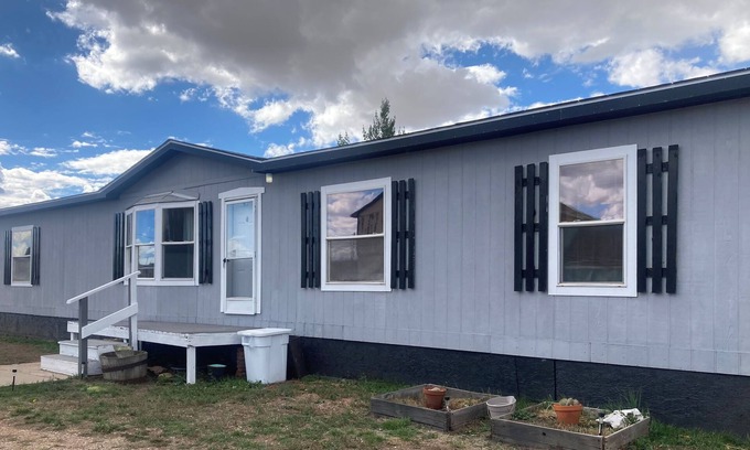 Hanna Casa | Charming 4-bedroom house in Hanna