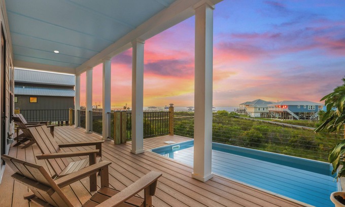 Fort Morgan Casa | Charming 4BD/4.5BA Beach House. Private Pool! Boardwalk to Bay! Steps to Beach!