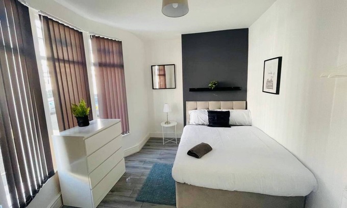 Liverpool Casa | Charming 4Bedroom entire House at Orleans