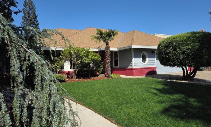 Rocklin Casa | Charming 5-bedroom house in fabulous Rocklin close to Westfield Galleria