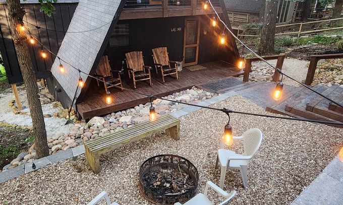 Marble Falls Chalet De Esquí | Charming A frame Chalet w/ hot tub in Marble Falls