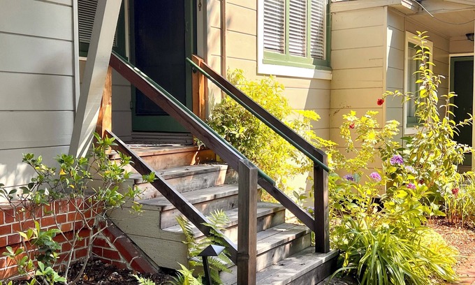 Alameda Apartamento | Charming Alameda Bungalow Easy Access to San Francisco, Beach, Redwoods, Marinas