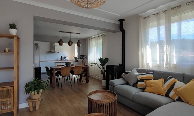Ensues-la-Redonne Apartamento | Charming apartment - Côte Bleue