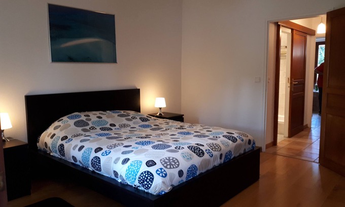 Sevrier Apartamento | APARTAMENTO CON ENCANTO 71 m2 CON ESQUINA DE JARDÍN Y VERANDA A 700 METROS DEL LAGO