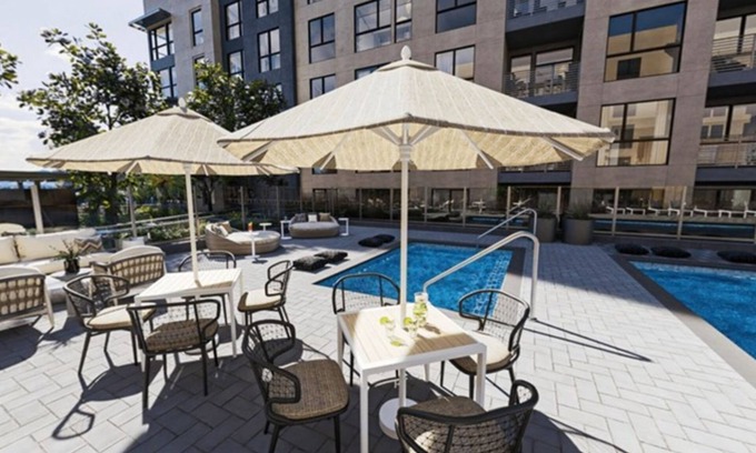 Mountain View Condominio | Charming Avelle 1BR Condo with Pool