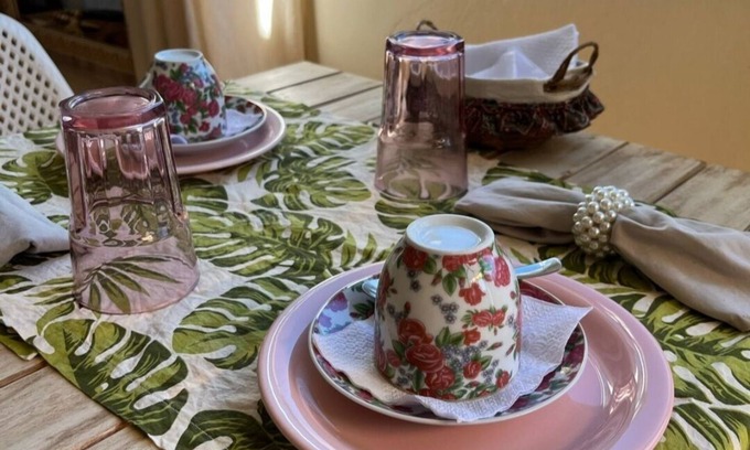 Vale dos Pinheiros Apartamento | Charming Boho Studio in Vale dos Pinheiros