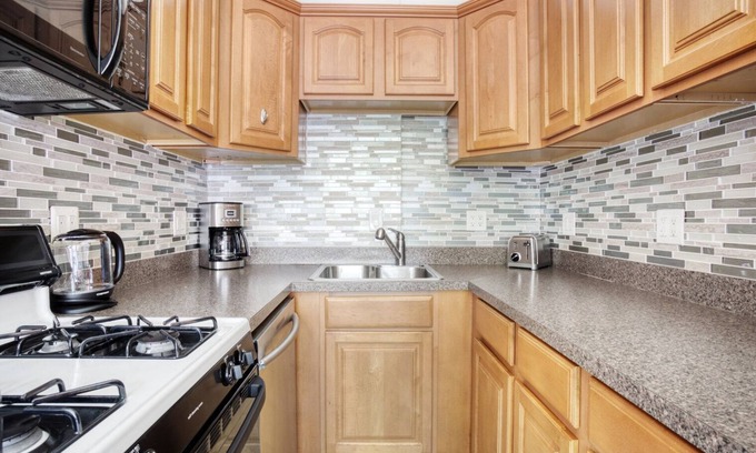 Cleveland Circle Apartamento | Charming Brighton 1BR steps from Cleveland Circle, by Blueground