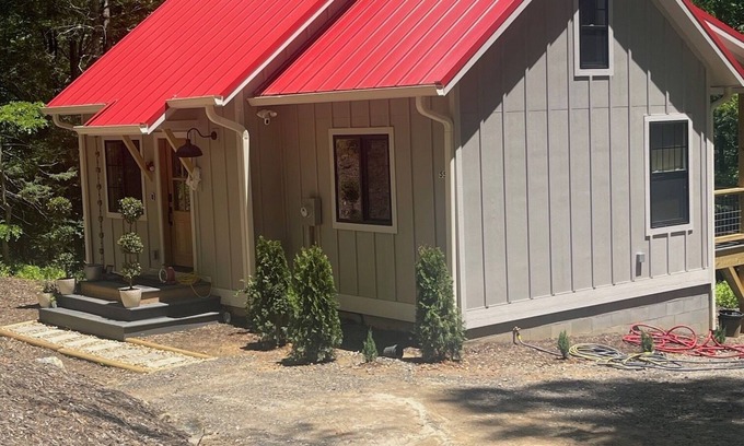 Weaverville Cabina | Charming Cabin in fabulous Weaverville NC ....easy access to Asheville NC area