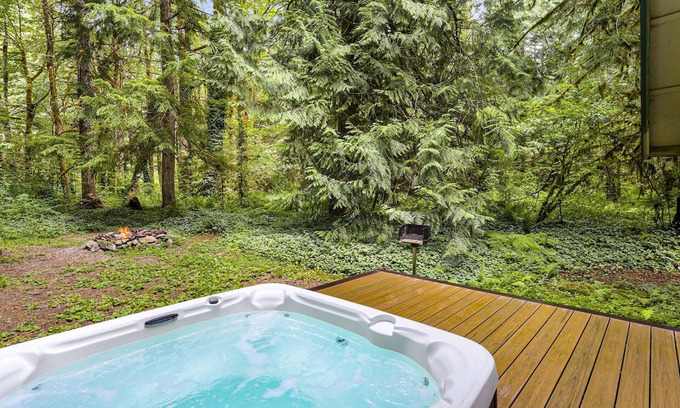 Skykomish Casa | Charming cabin with hot tub, firepit, wood stove, & W/D - near Stevens Pass