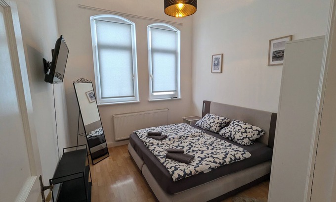 Nord-Mitte Apartamento | Charming city apartment in the Goetheviertel I for up to 4 people