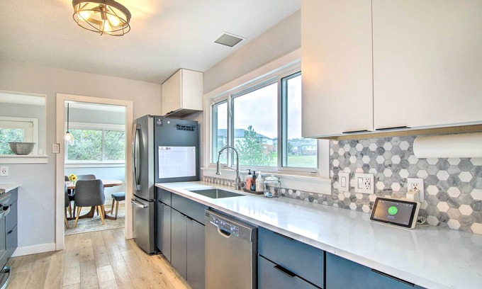 Skyway Casa | Charming Colorado Springs Getaway w/ Hot Tub!