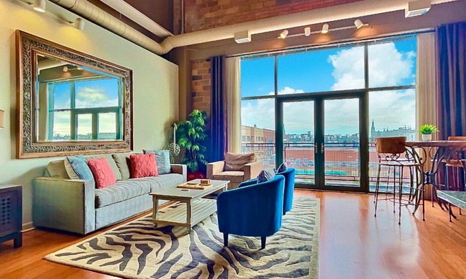 Sandusky Condominio | Charming Condo Downtown By Cedar Point Sport Force