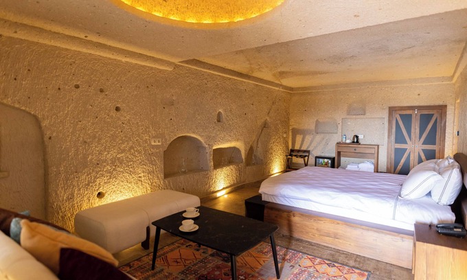 Uchisar Apartamento | Charming Corner Cave Suite 103