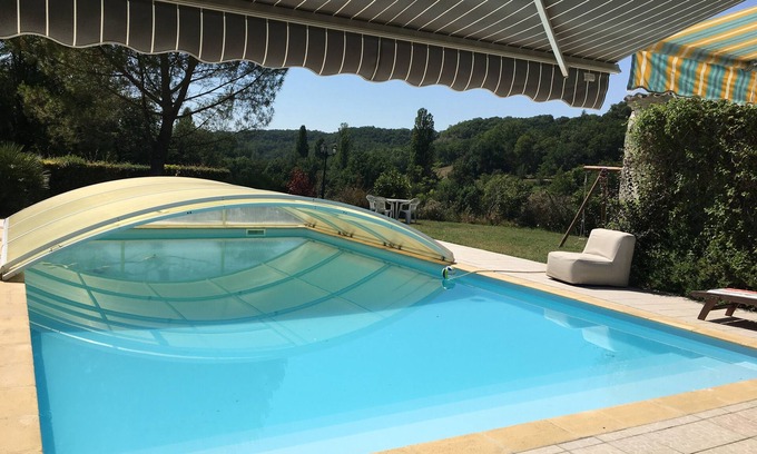 Montaigu-de-Quercy Cama Y Desayuno | Charming cottage